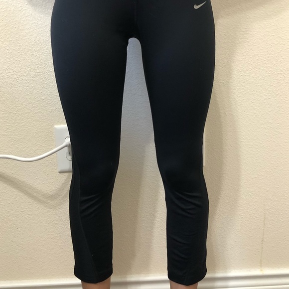 Nike Leggings - Picture 1 of 3